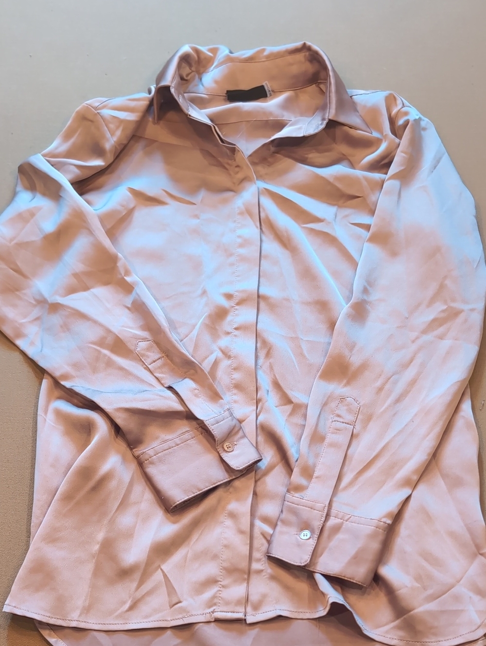 🌸3/$25🌸 Vici Blush Pink Satin Button-Front Blouse